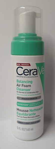 CERAVE KIEGYENSÚLYOZÓ KÖNNYŰ HABTISZTÍTÓ.jpg